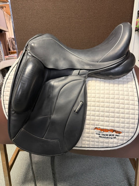 '17 Custom Icon Flight Dressage Saddle 17.5W