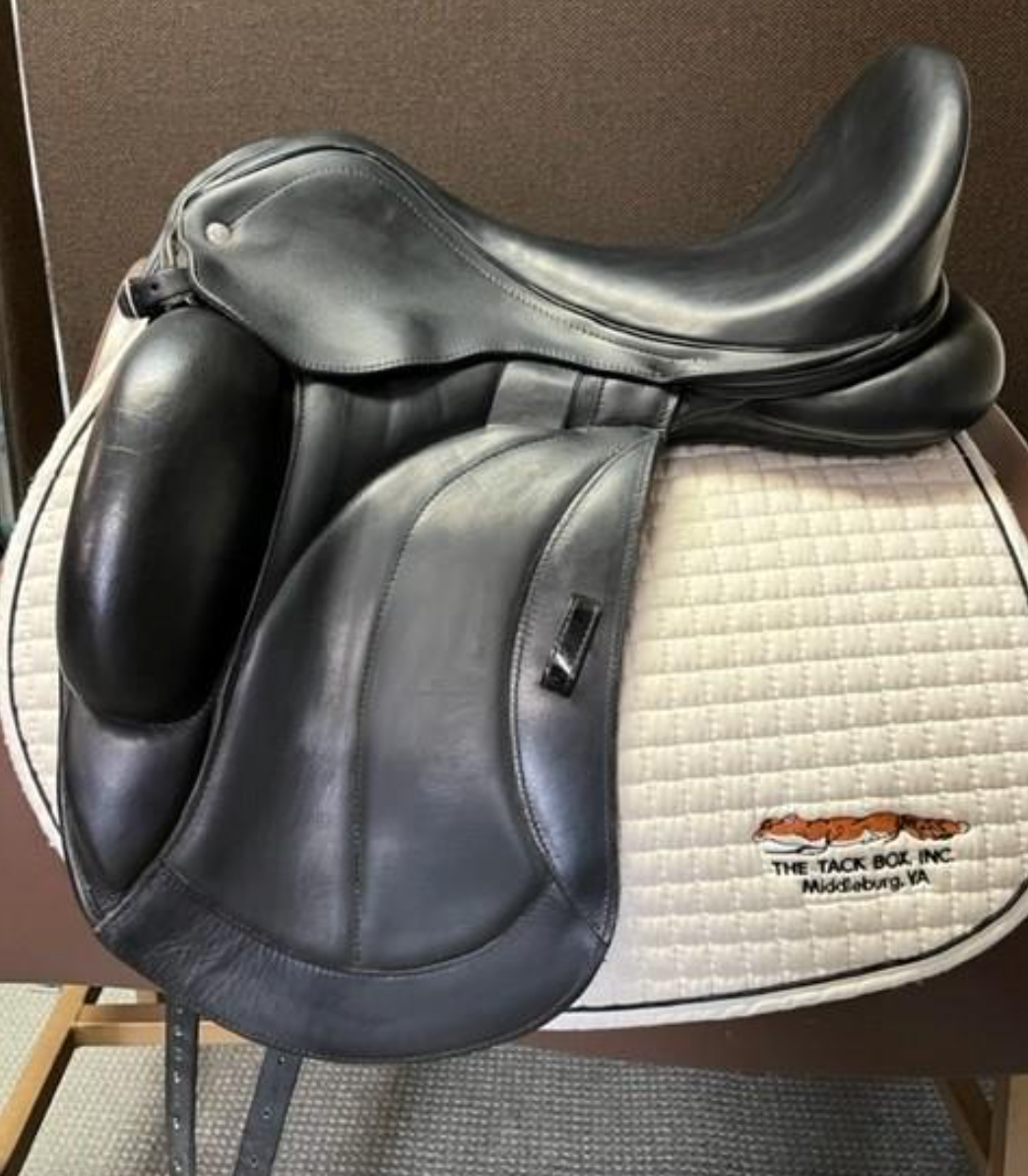 '18 Custom Santa Cruze Dressage 19M